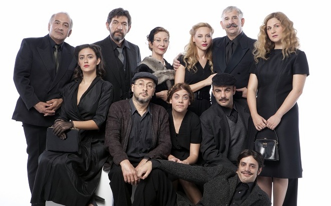 ΕΠΙΔΟΤΟΥΜΕΝΗ ΘΕΑΤΡΙΚΗ ΠΑΡΑΣΤΑΣΗ